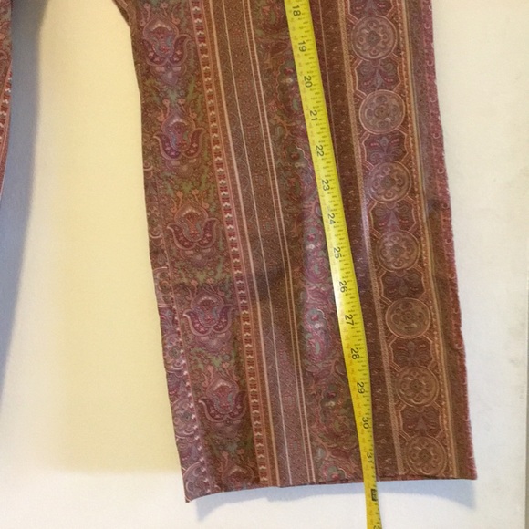 Context Capri pants. TWO FOR $20 - Picture 4 of 4